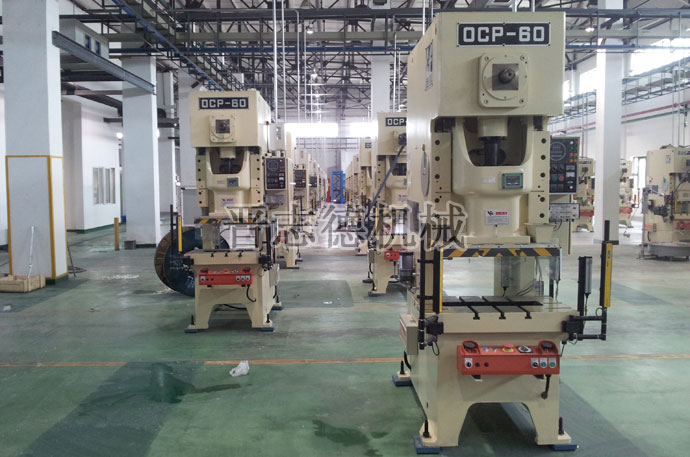 送料机售后服务再获客户称赞，冲床及配套设备品质服务双赢